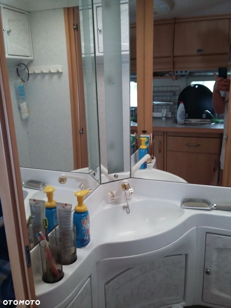 Hobby De Luxe 440 - 25