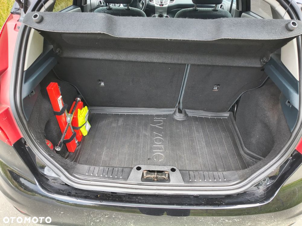 Ford Fiesta 1.25 Trend - 13