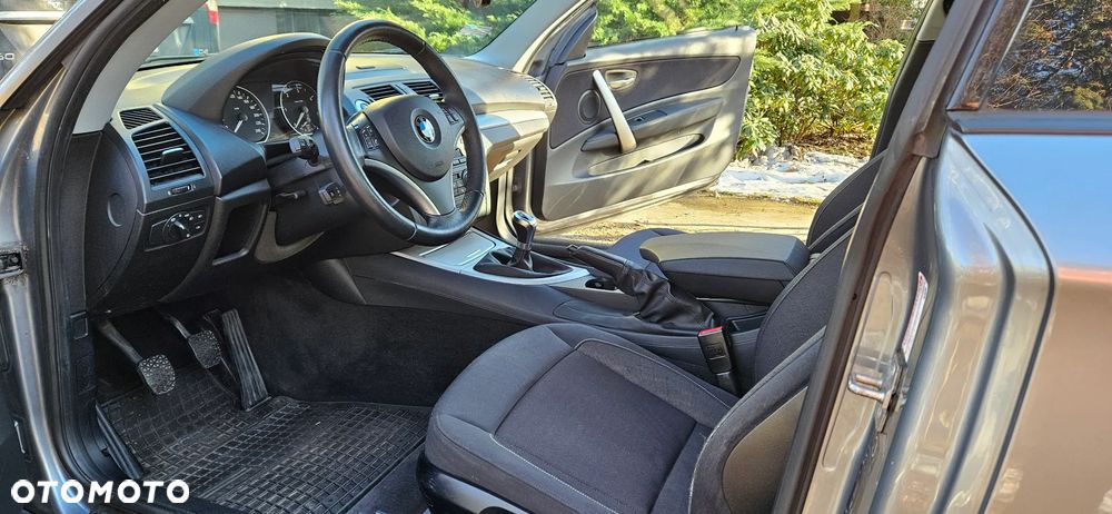 BMW Seria 1 118d DPF - 5