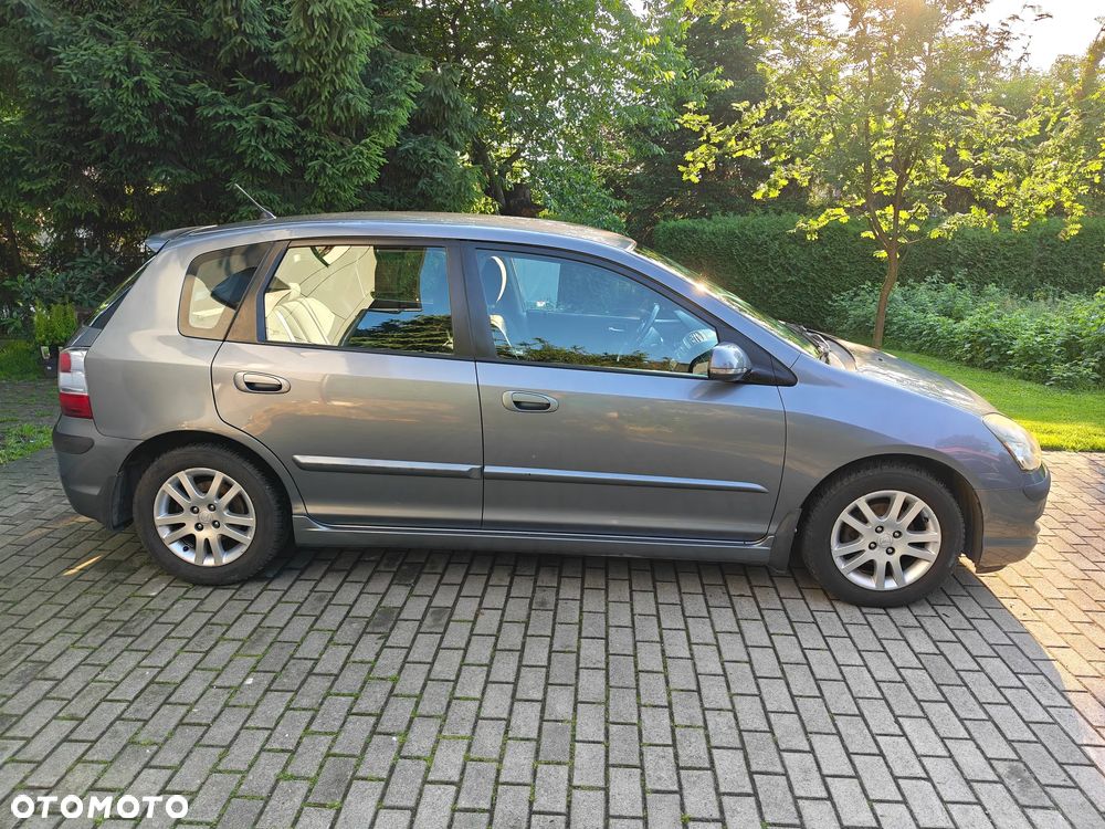 Honda Civic 1.6i ES - 4