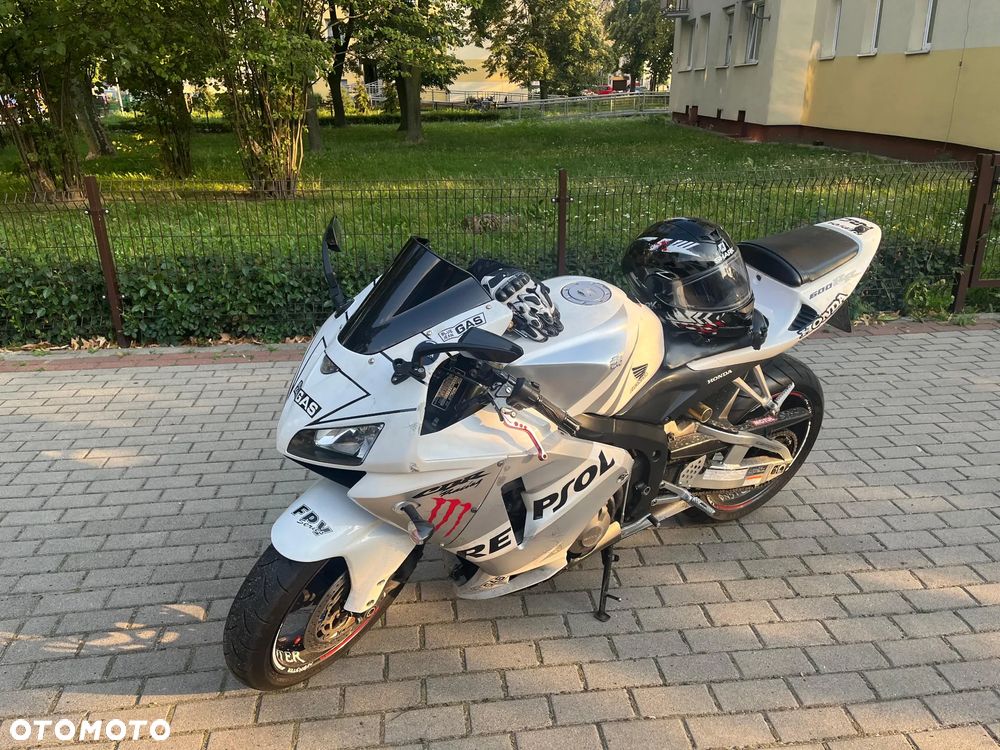 Honda CBR - 6