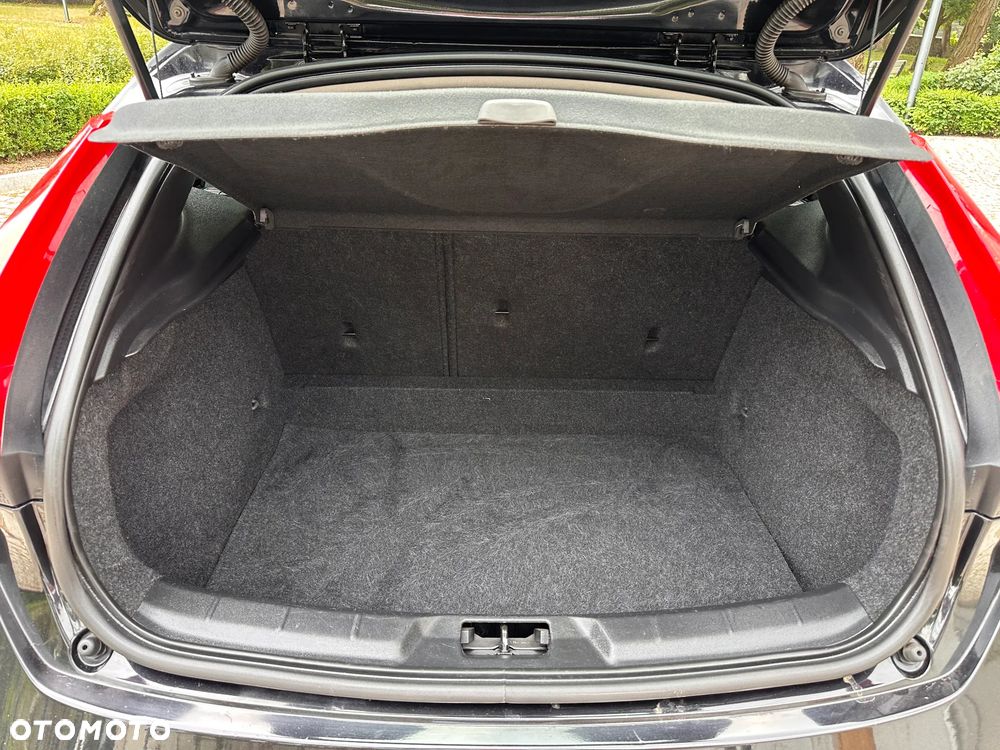 Volvo V40 D2 Summum - 31