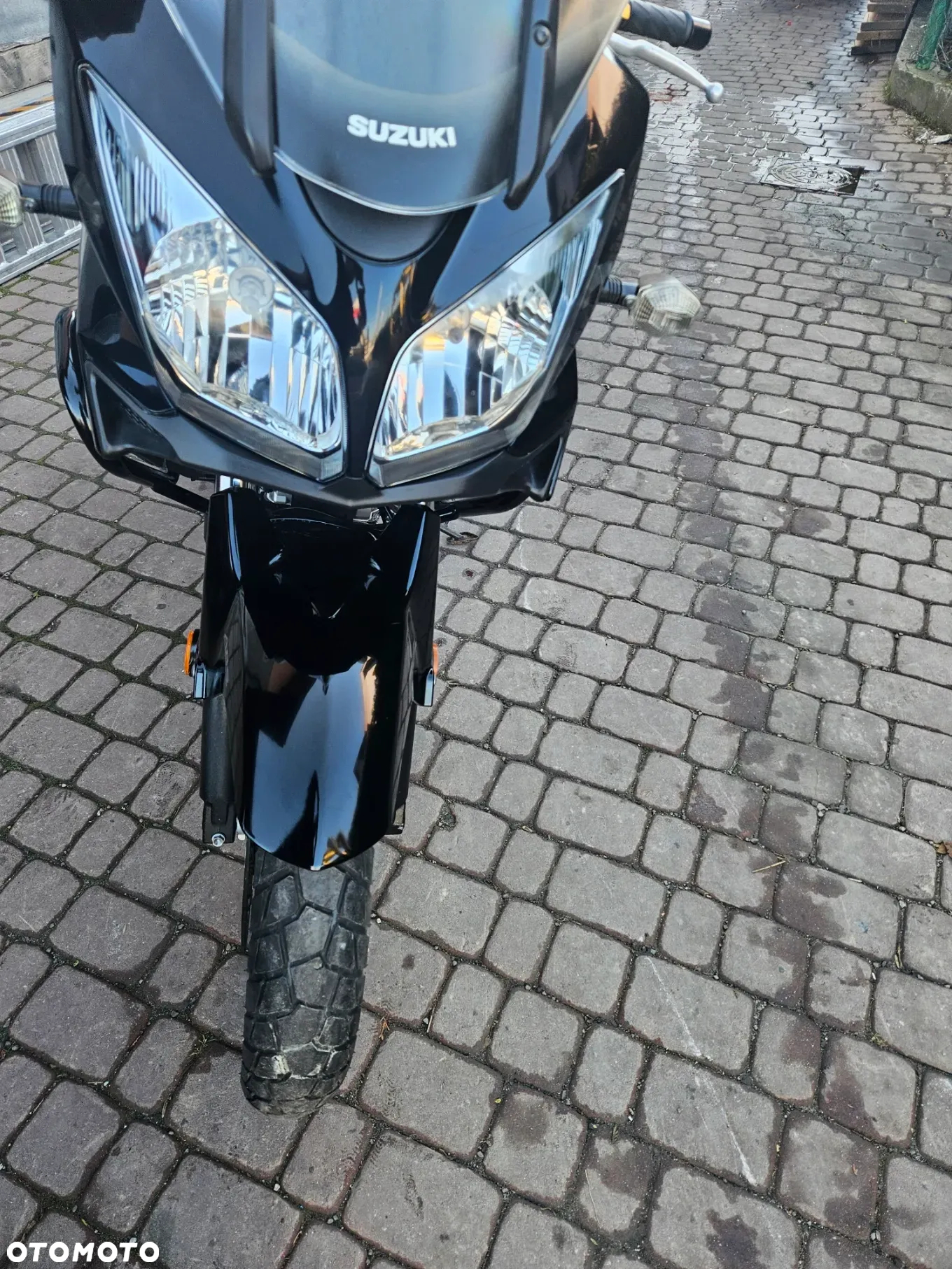 Suzuki DL - 27