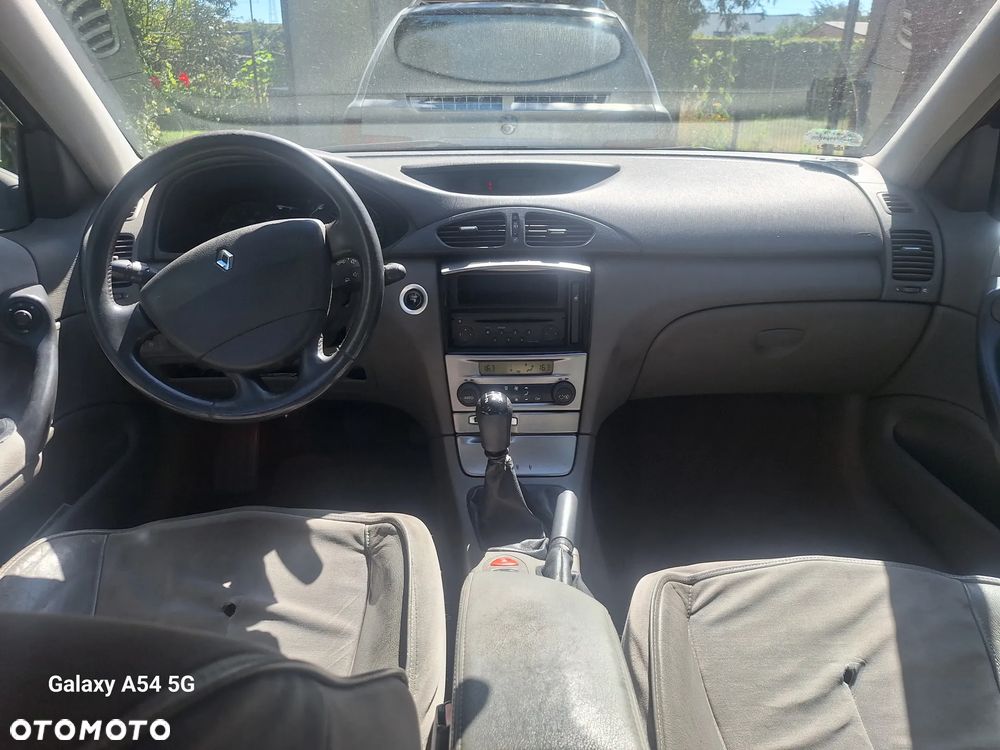 Renault Laguna 1.8 Alize - 9
