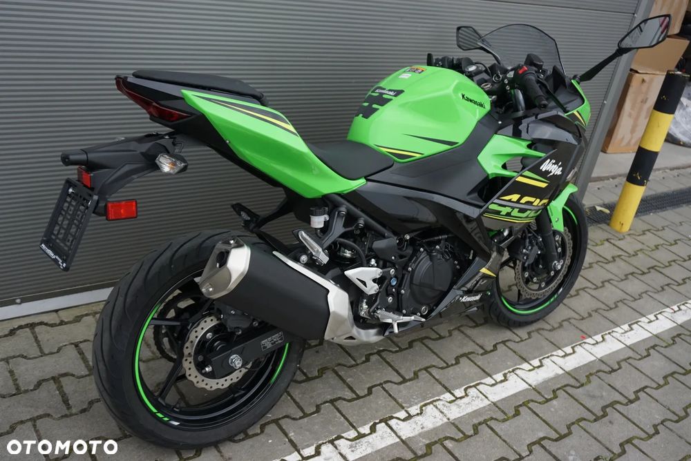 Kawasaki Ninja 400 - 4