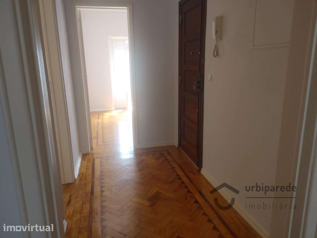 Apartamento T2 remodelado, Benfica - Grande imagem: 4/28