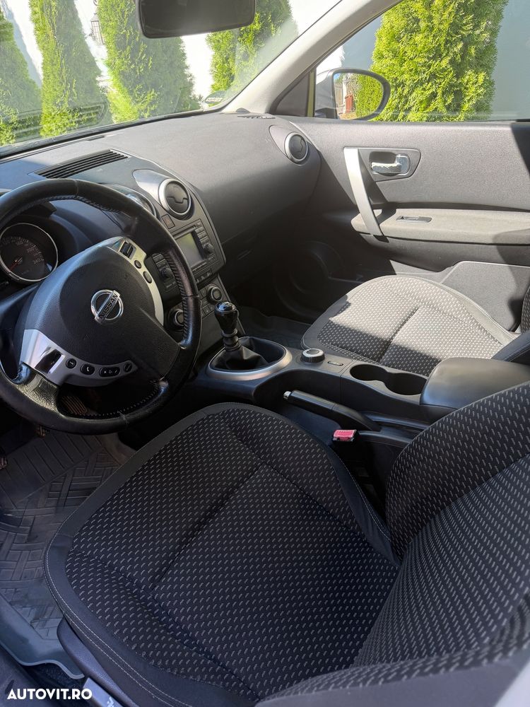 Nissan Qashqai+2 - 4