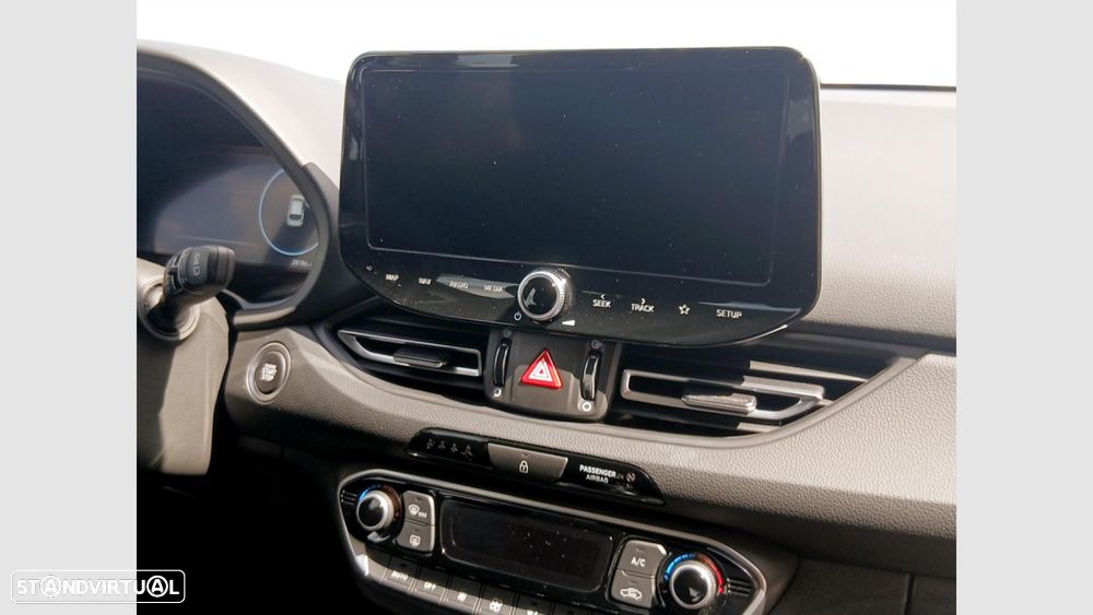 Hyundai i30 1.0 T-GDI Style Plus — fotografia 19