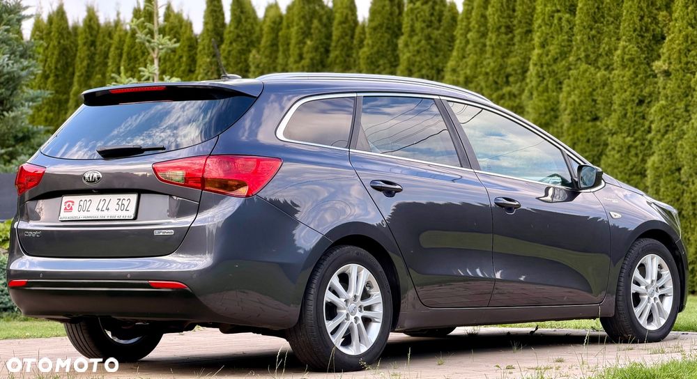 Kia Ceed 1.6 CRDi 128 ISG Platinum Edition - 18