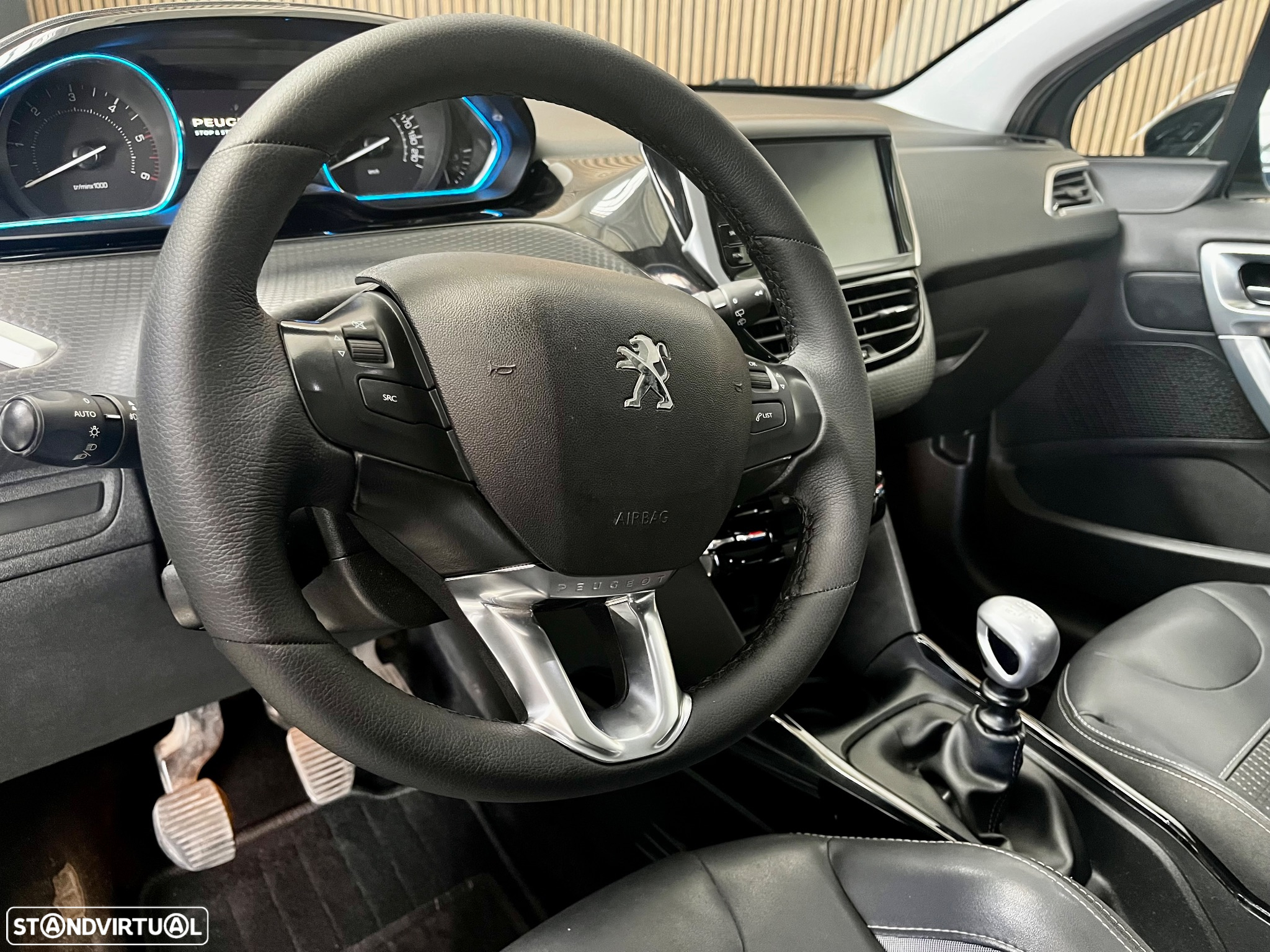 Peugeot 2008 1.5 BlueHDi Allure - 10