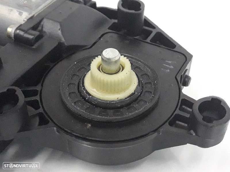 MOTOR ELEVADOR DE VIDRO FRONTAL DIREITO PEUGEOT 307 BREAK 2003 - 1