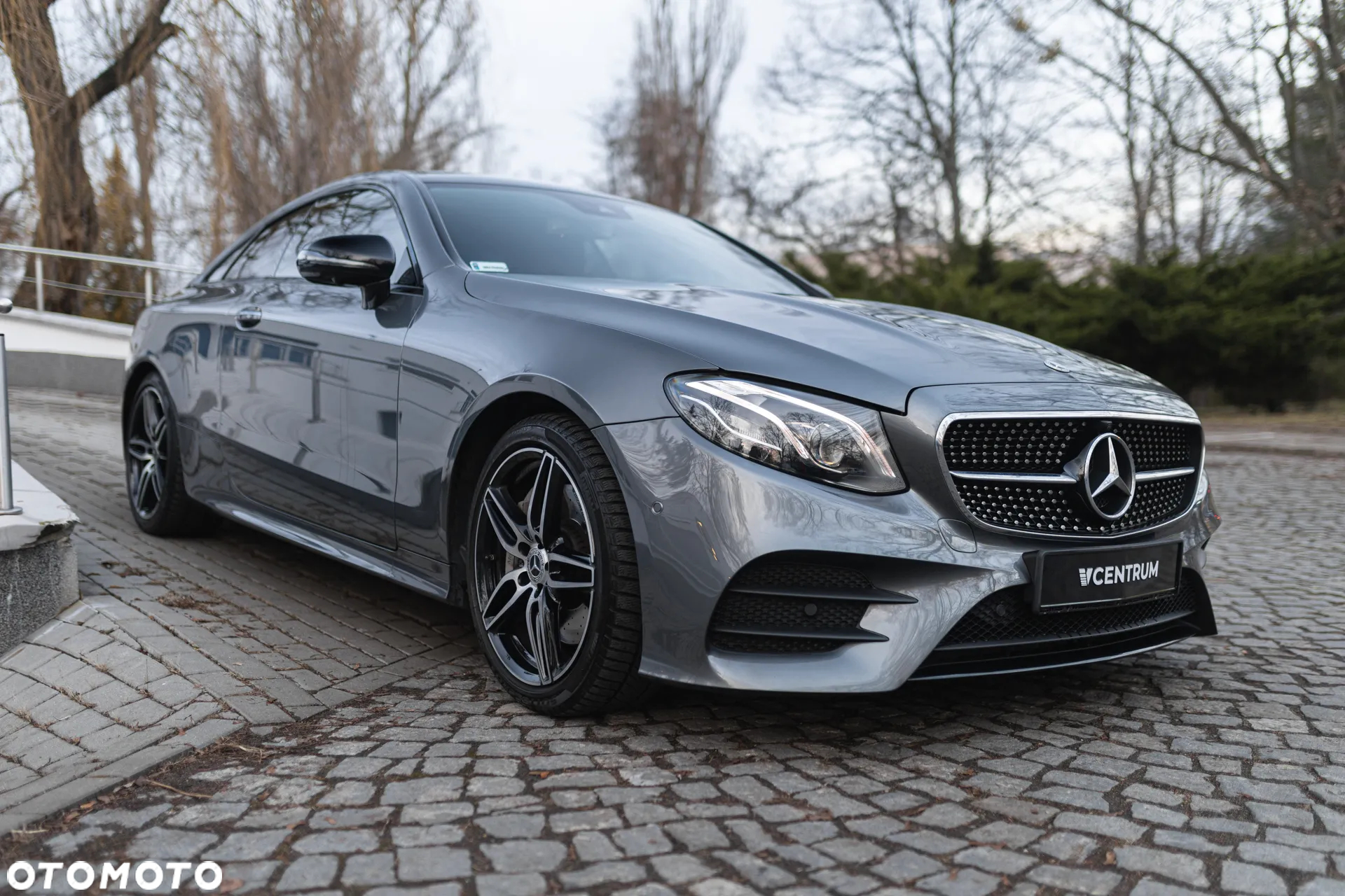 Mercedes-Benz Klasa E 350 Coupe 9G-TRONIC - 8