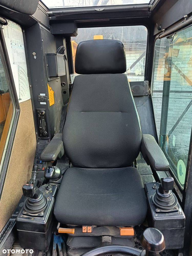Liebherr LTM1050 - 6