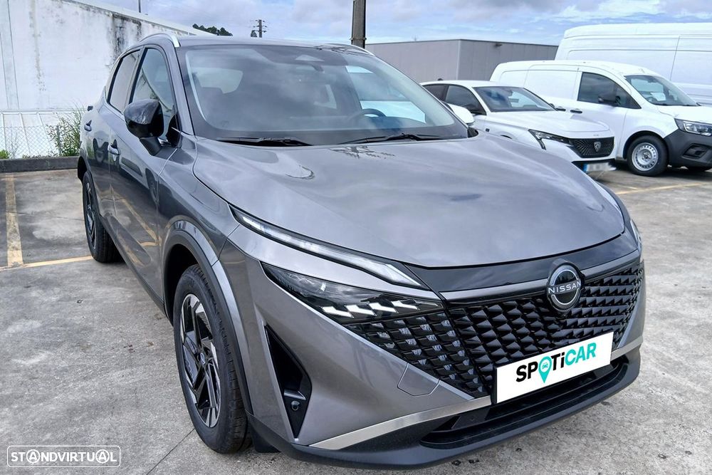 Nissan Qashqai 1.3 DIG-T N-Connecta Xtronic - 1