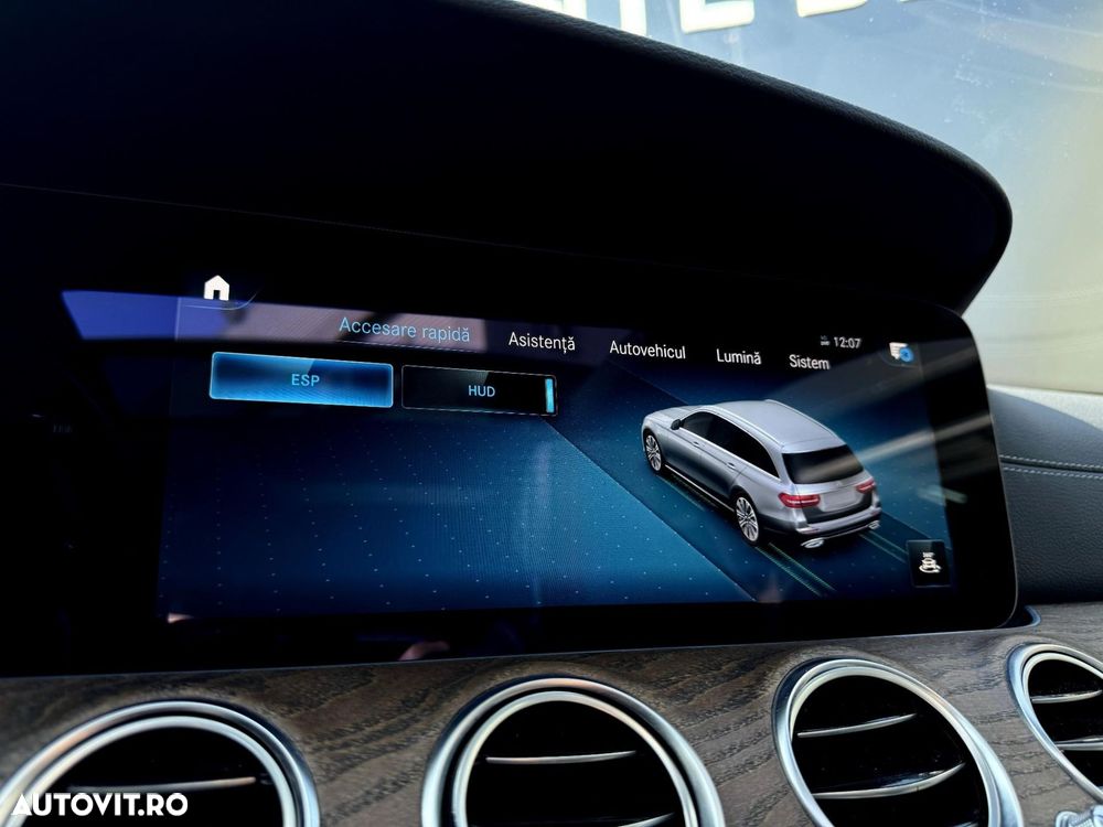 Mercedes-Benz E - 24