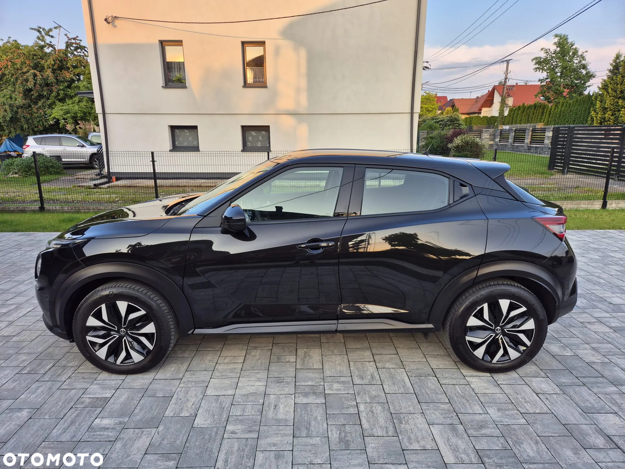 Nissan Juke 1.0 DIG-T Tekna - 9
