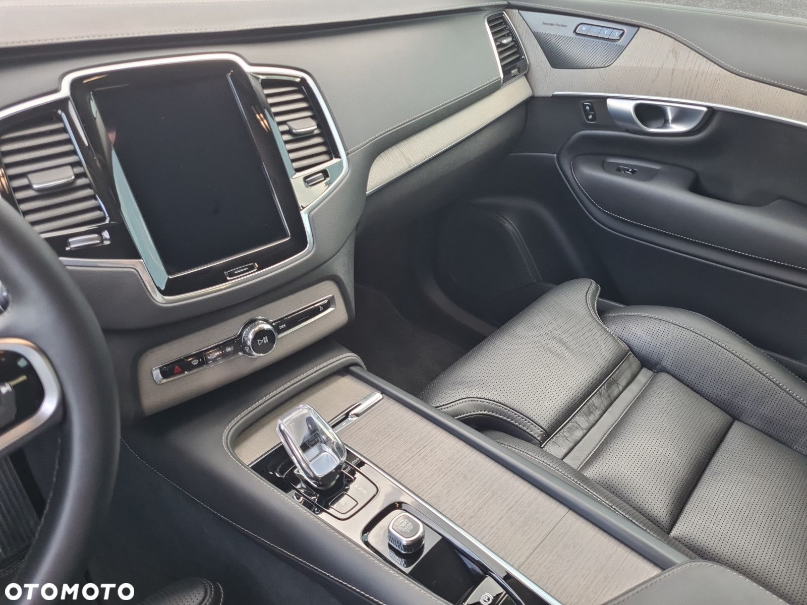 Volvo XC 90 - 22