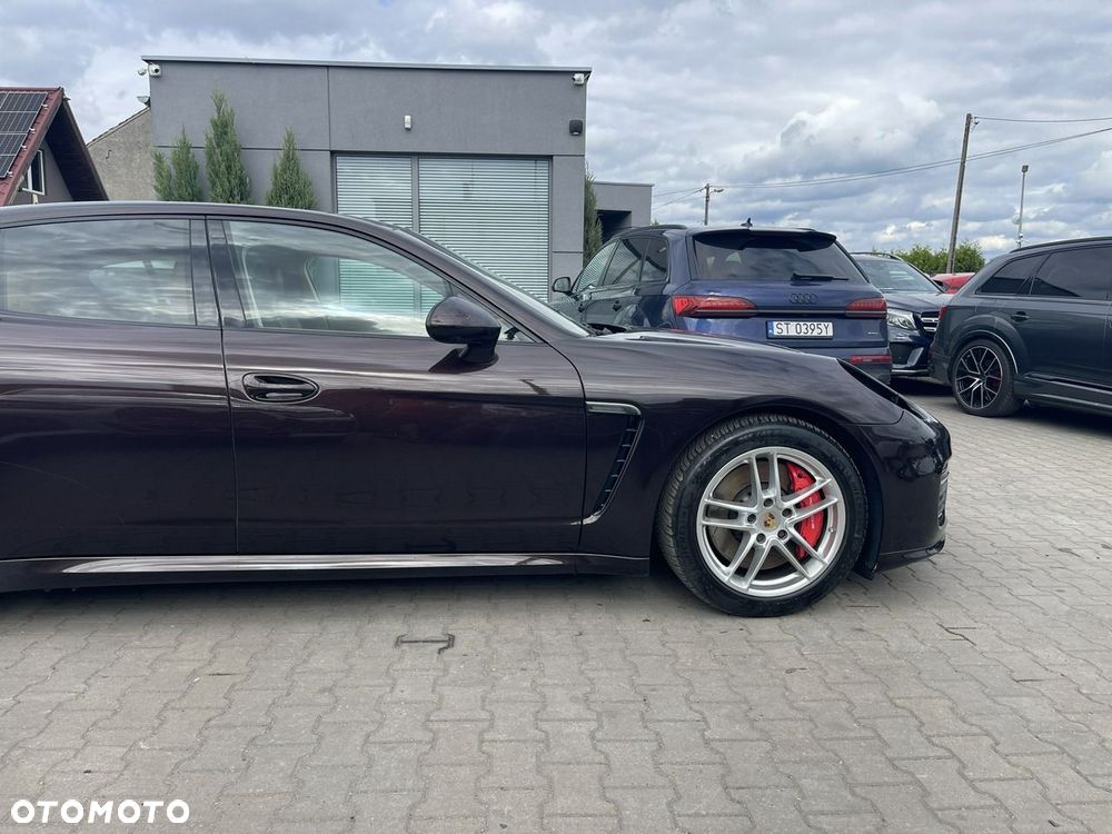 Porsche Panamera GTS PDK - 2