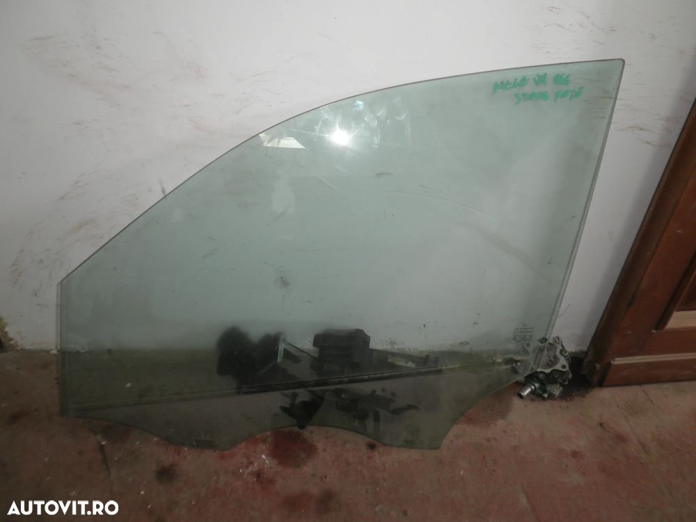 Geam stanga fata Mercedes ML W166 - 1