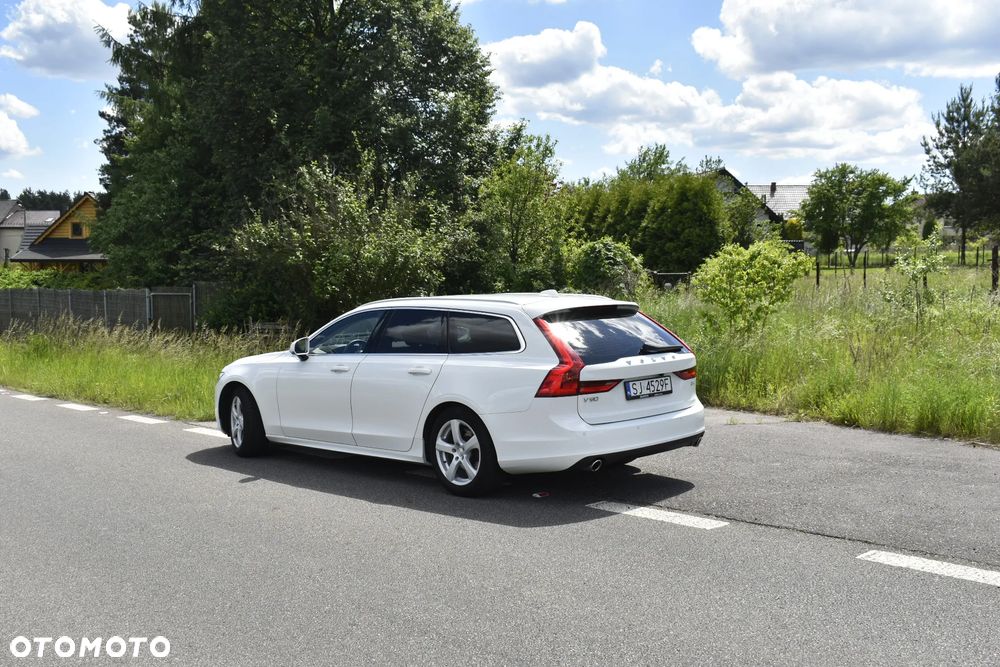 Volvo V90 D4 Momentum Pro - 15