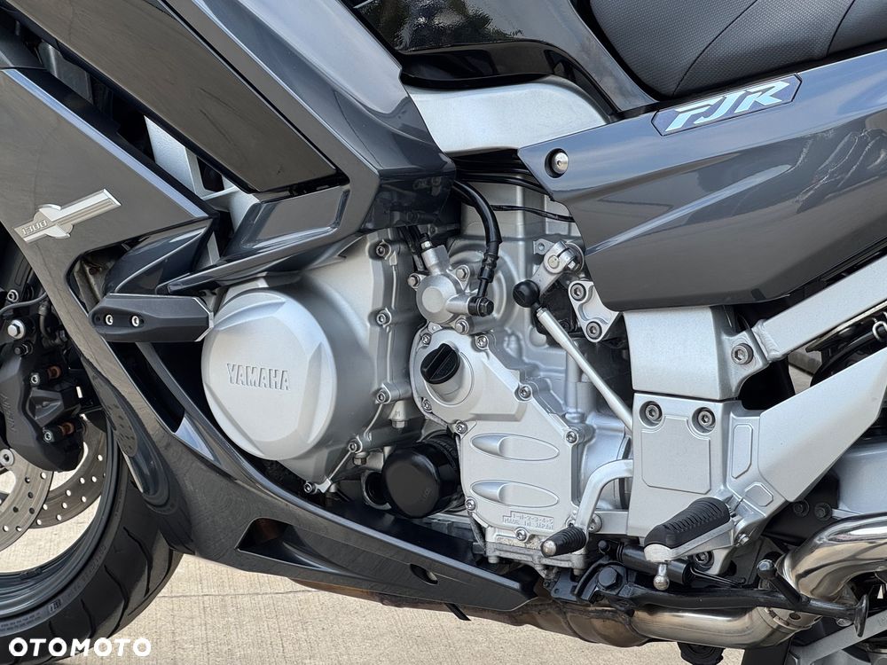 Yamaha FJR - 34