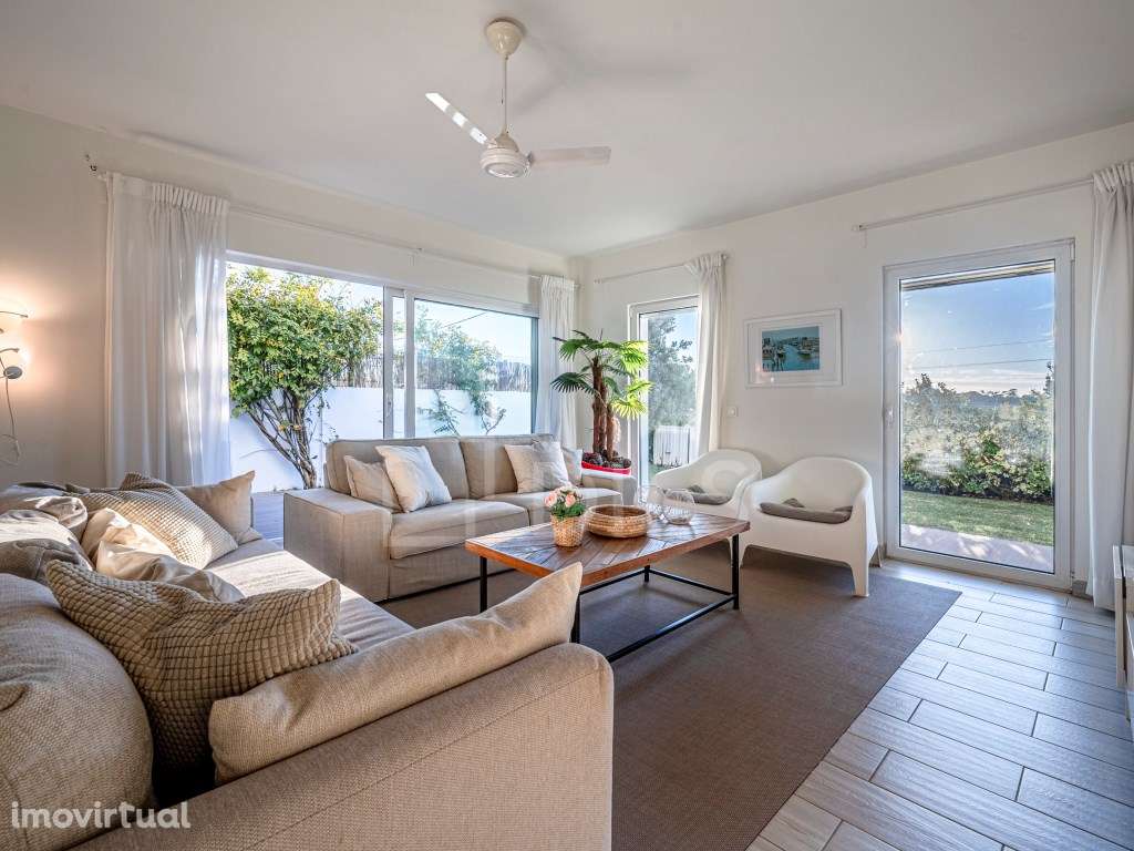 Moradia T3 com terraço e jardim localizada no Centro da Comporta - Grande imagem: 2/32