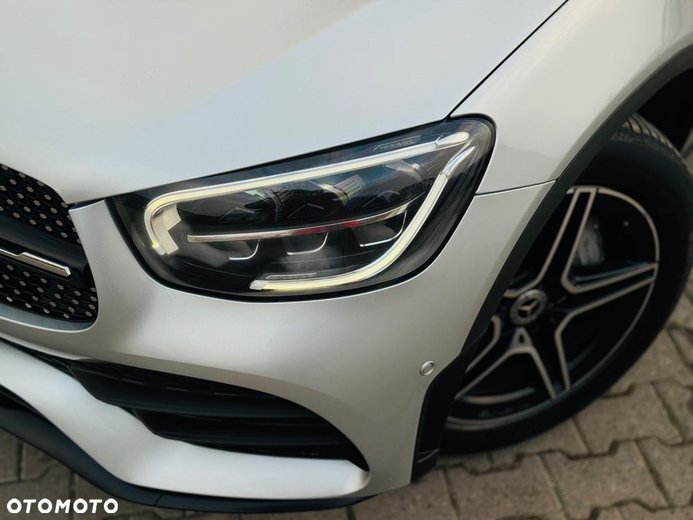 Mercedes-Benz GLC 220 d 4Matic 9G-TRONIC AMG Line Plus - 18