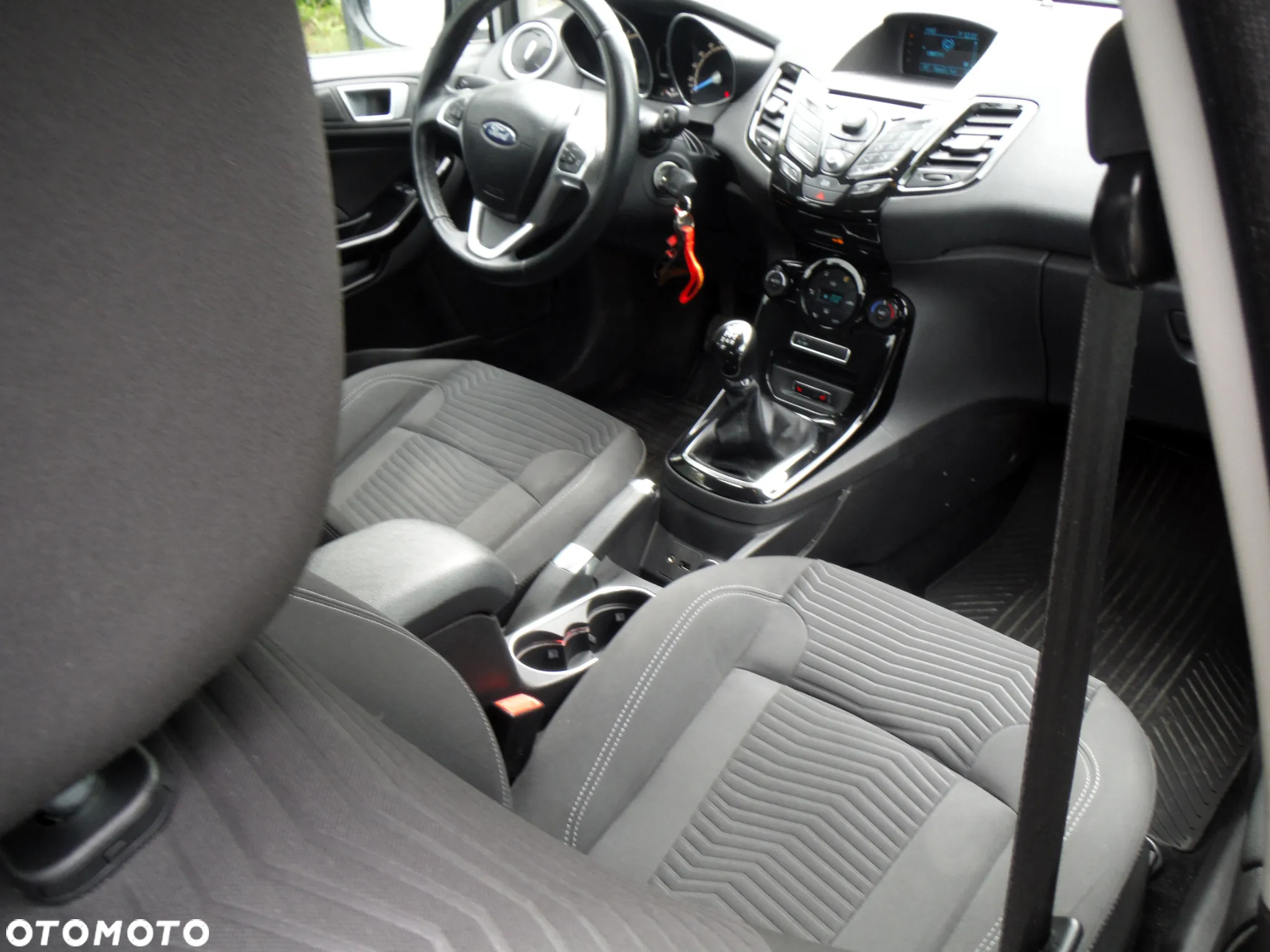 Ford Fiesta - 10