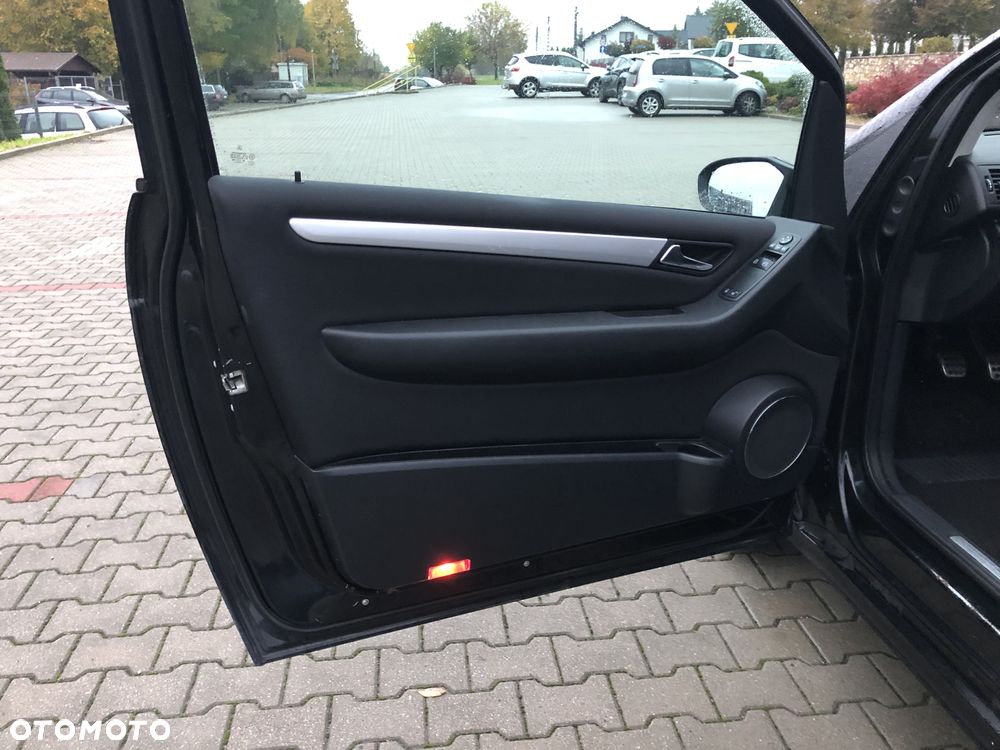 Mercedes-Benz Klasa A 200 Avantgarde Special Edition - 24