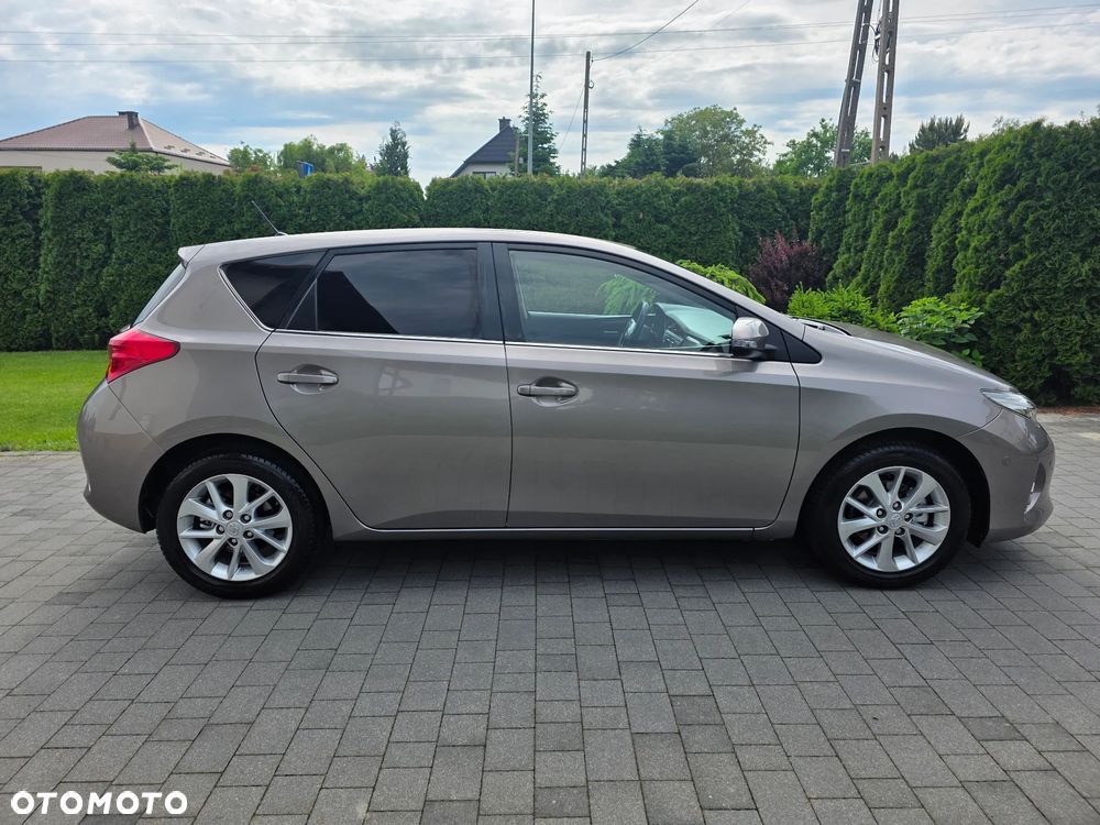 Toyota Auris 1.6 Valvematic Edition - 24