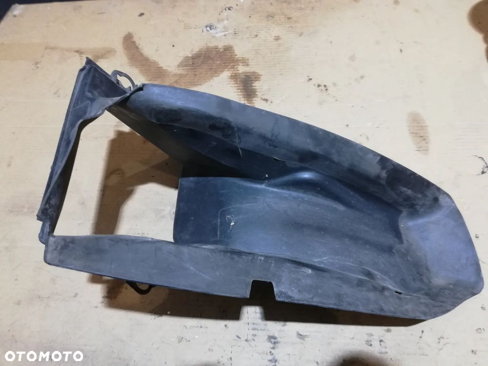 AUDI A6 C6 KIEROWNICA DOLOT POWIETRZA 4F0145334D - 2