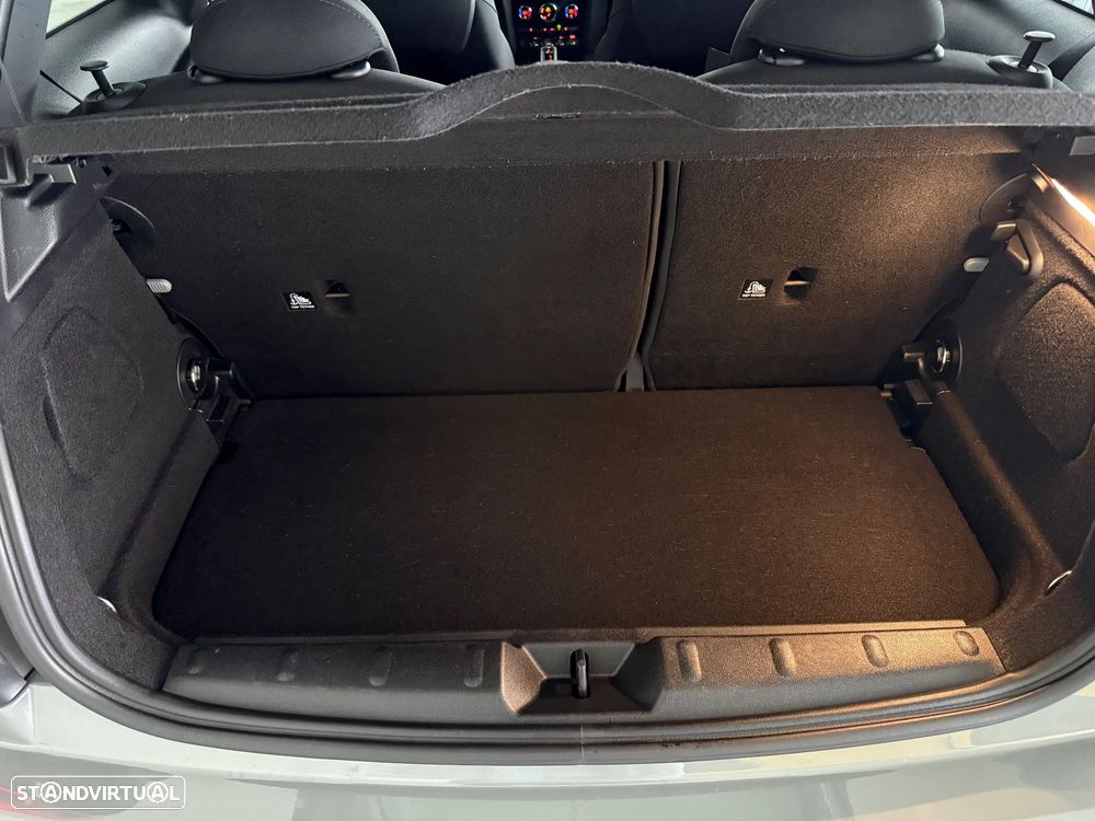 MINI 3 Portas Cooper D Aut. - 15