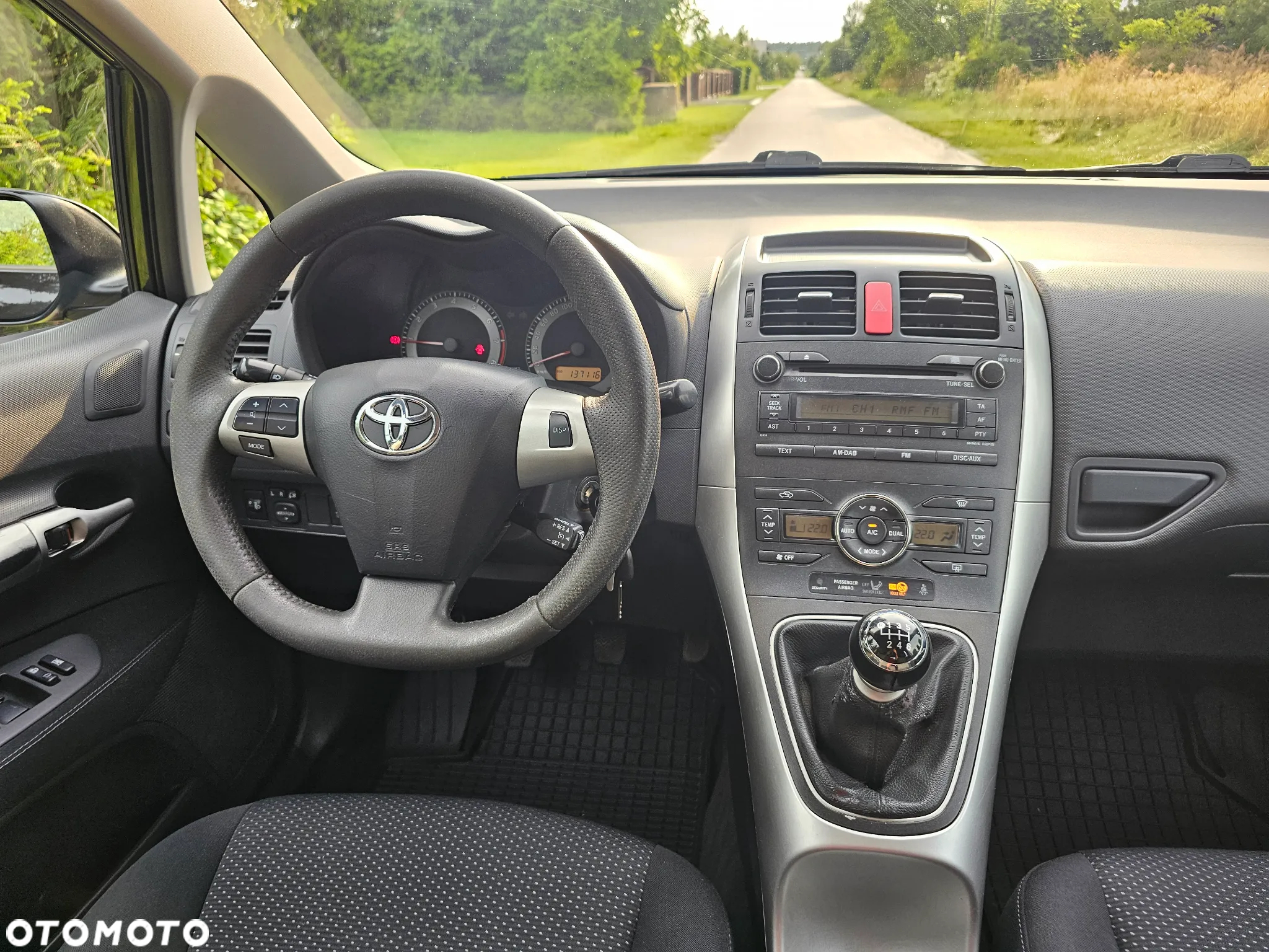 Toyota Auris 1.6 Executive - 9