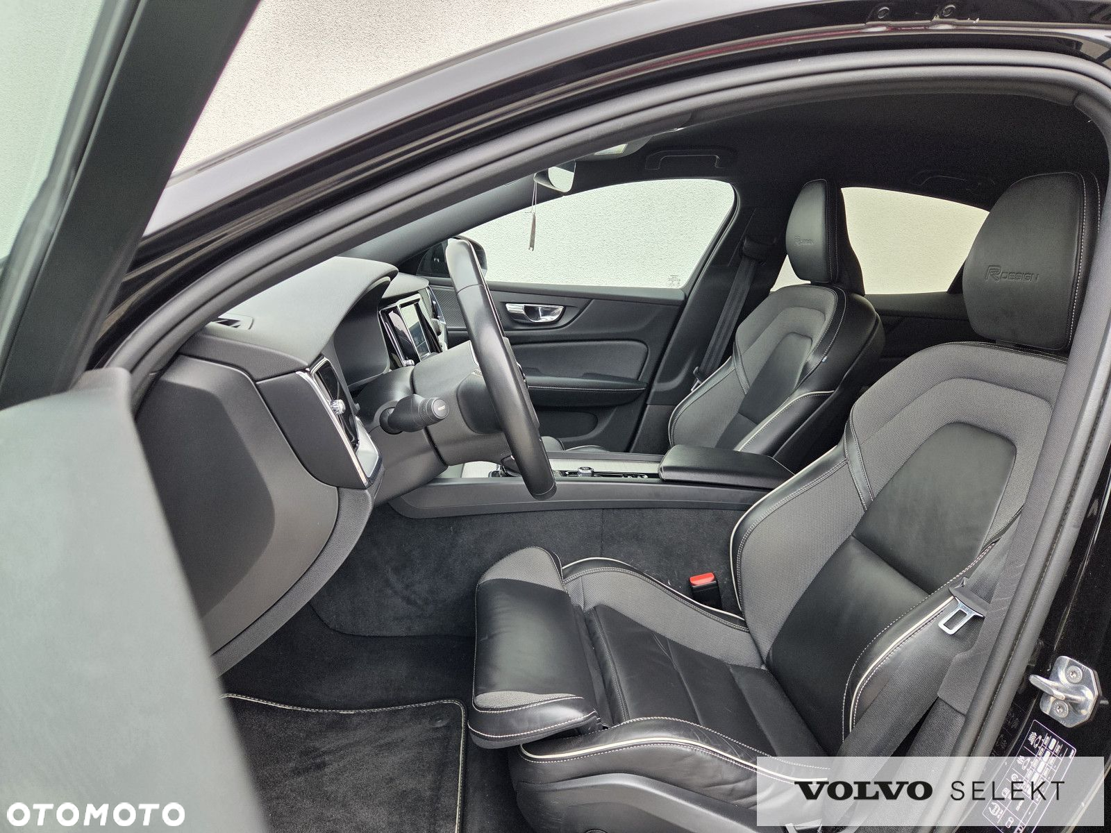 Volvo S60 T4 R-Design - 12