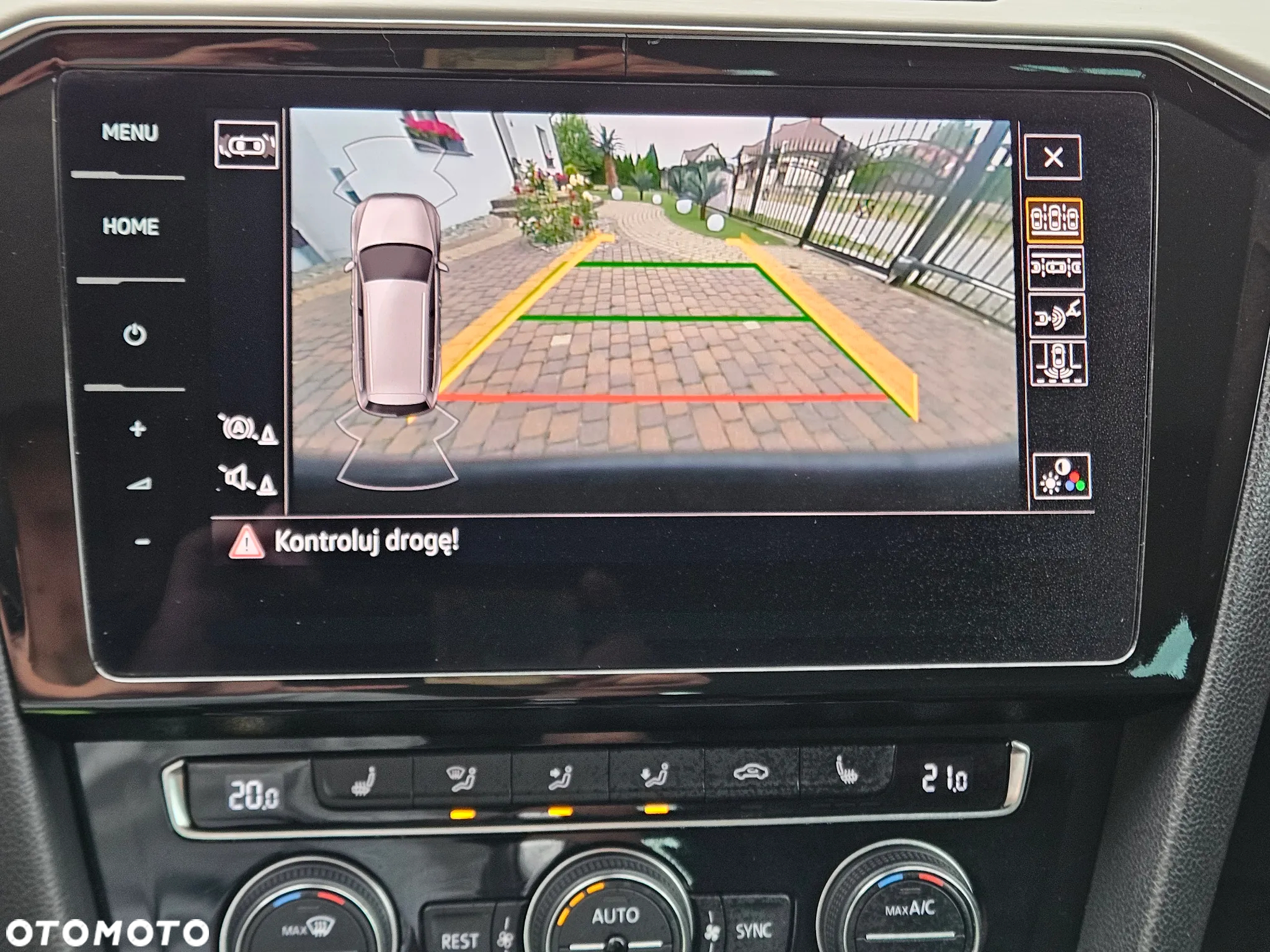 Volkswagen Passat - 11