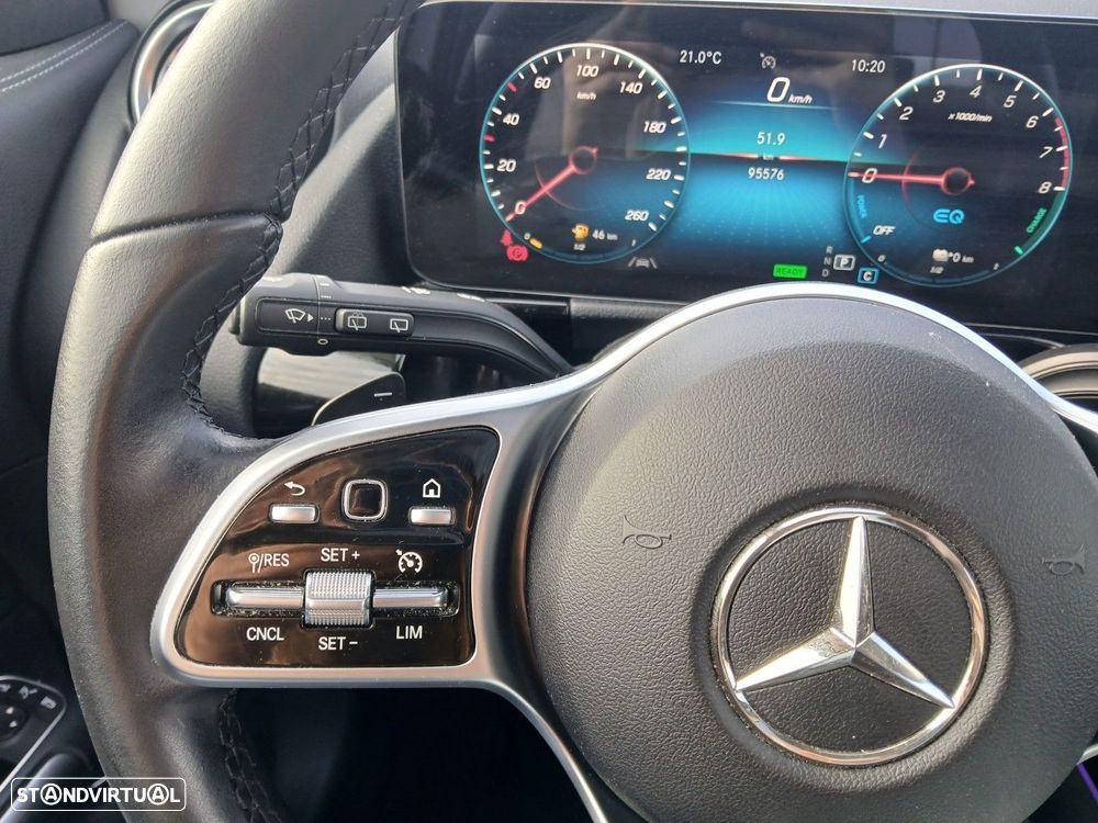 Mercedes-Benz GLA 250 e 8G-DCT - 38