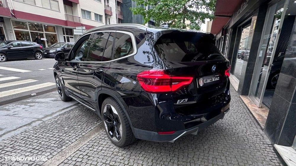BMW iX3 Impressive - 6