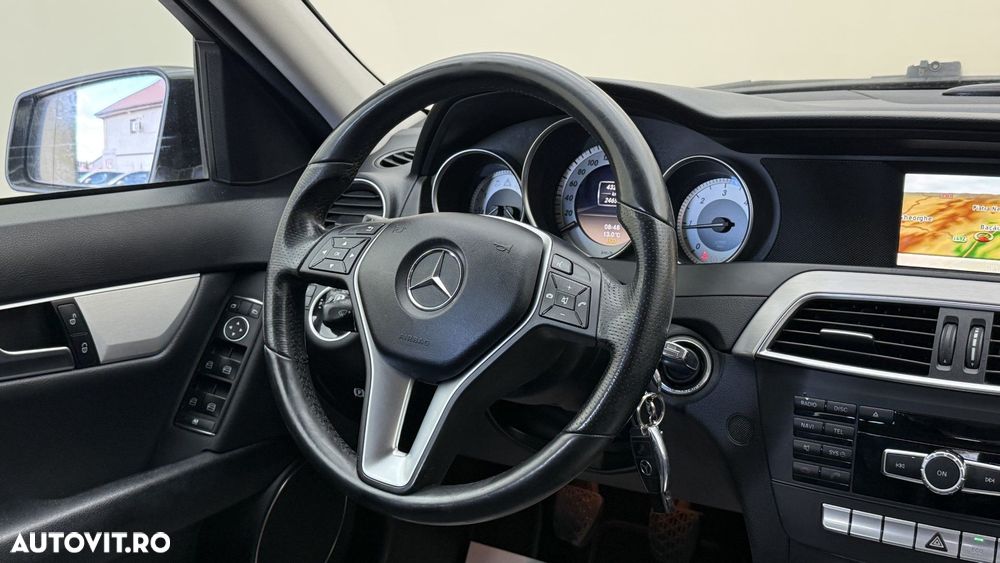 Mercedes-Benz C - 16