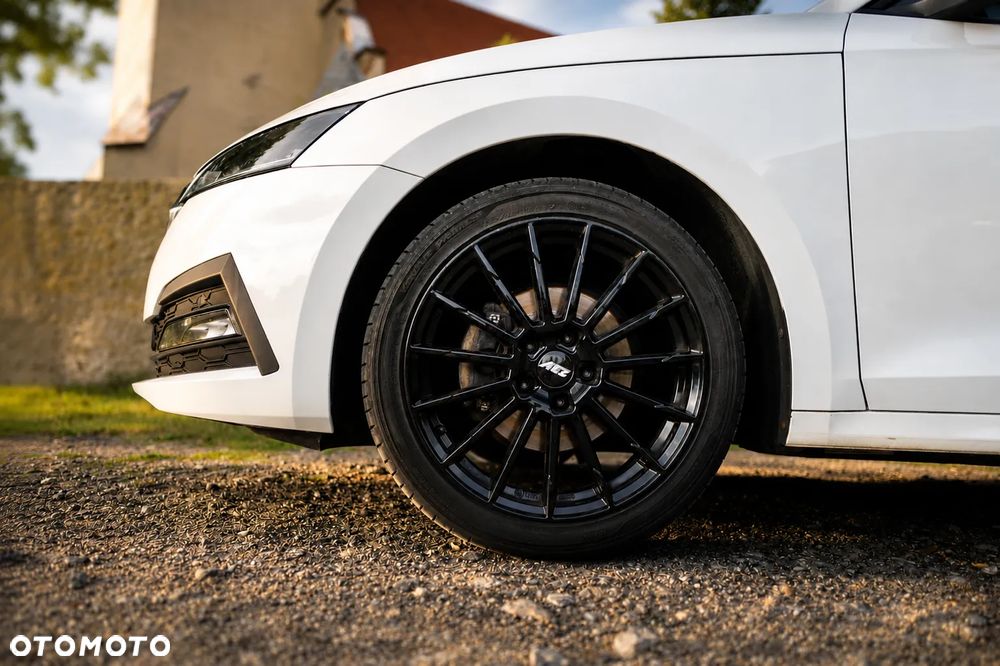 Skoda Octavia 1.5 TSI ACT Active - 22