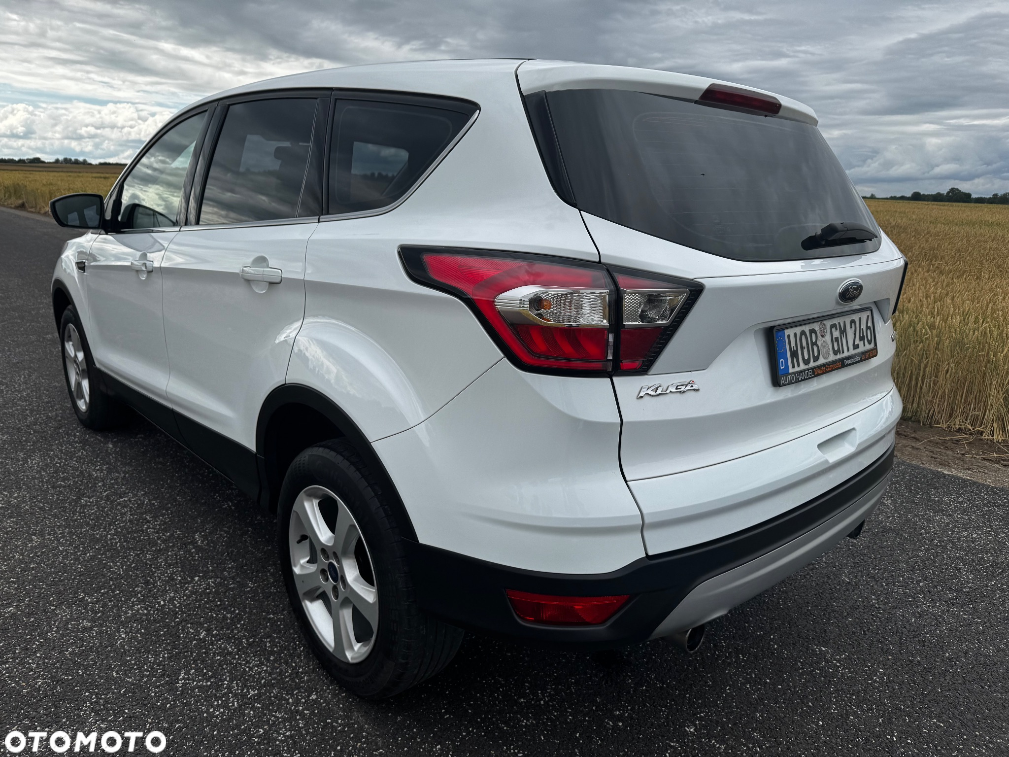 Ford Kuga 1.5 EcoBoost 2x4 Trend - 4