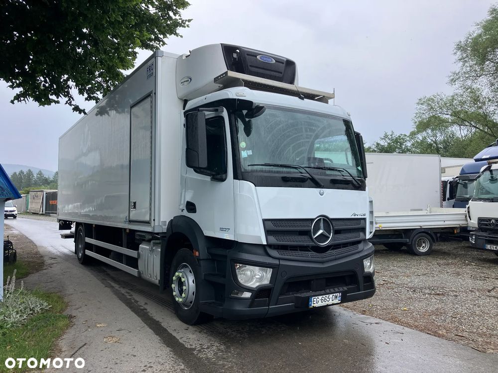 Mercedes-Benz ANTOS 1827 chłodnia 22 palety - 2