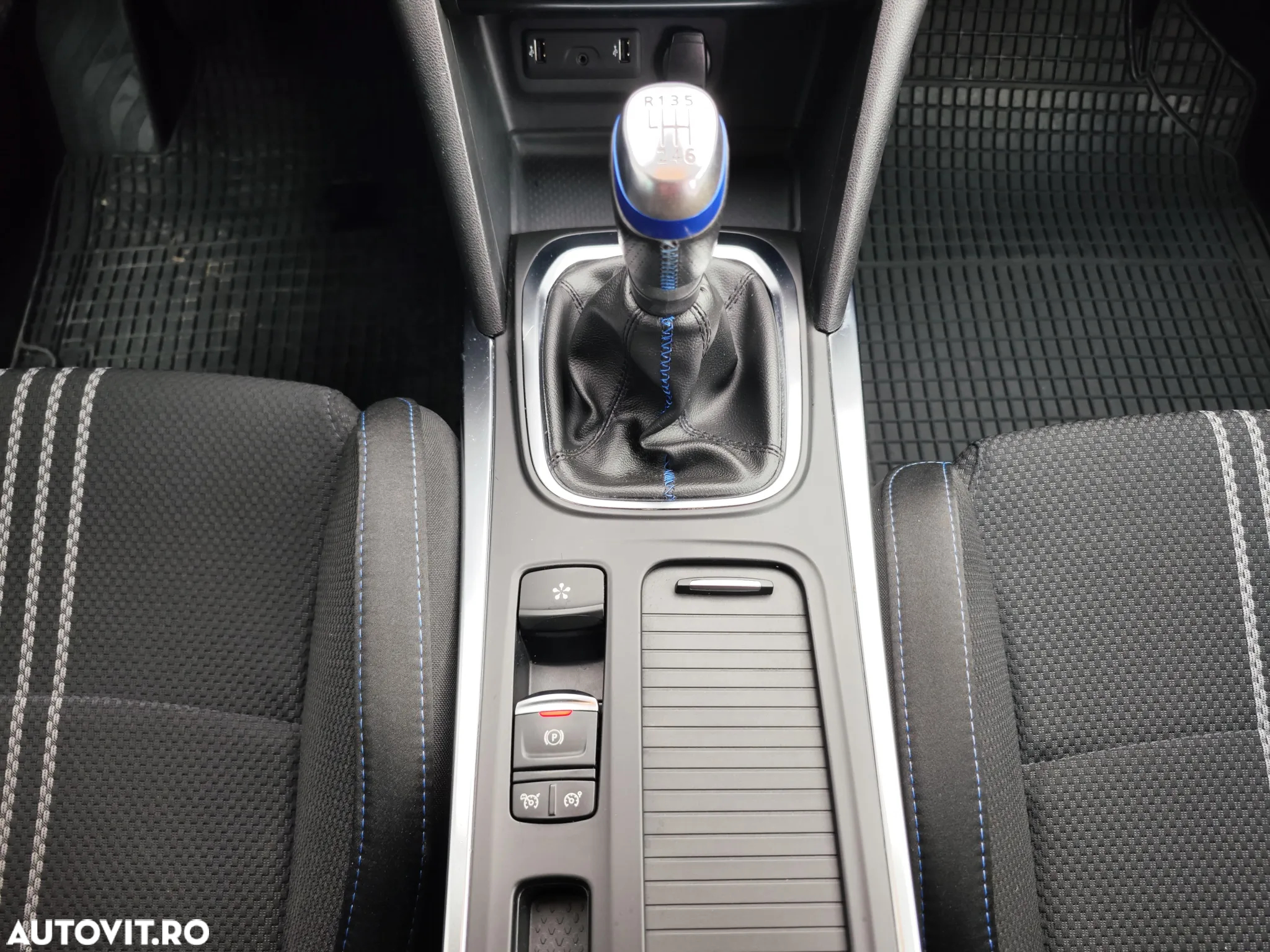 Renault Megane BLUE dCi 115 GT LINE - 22