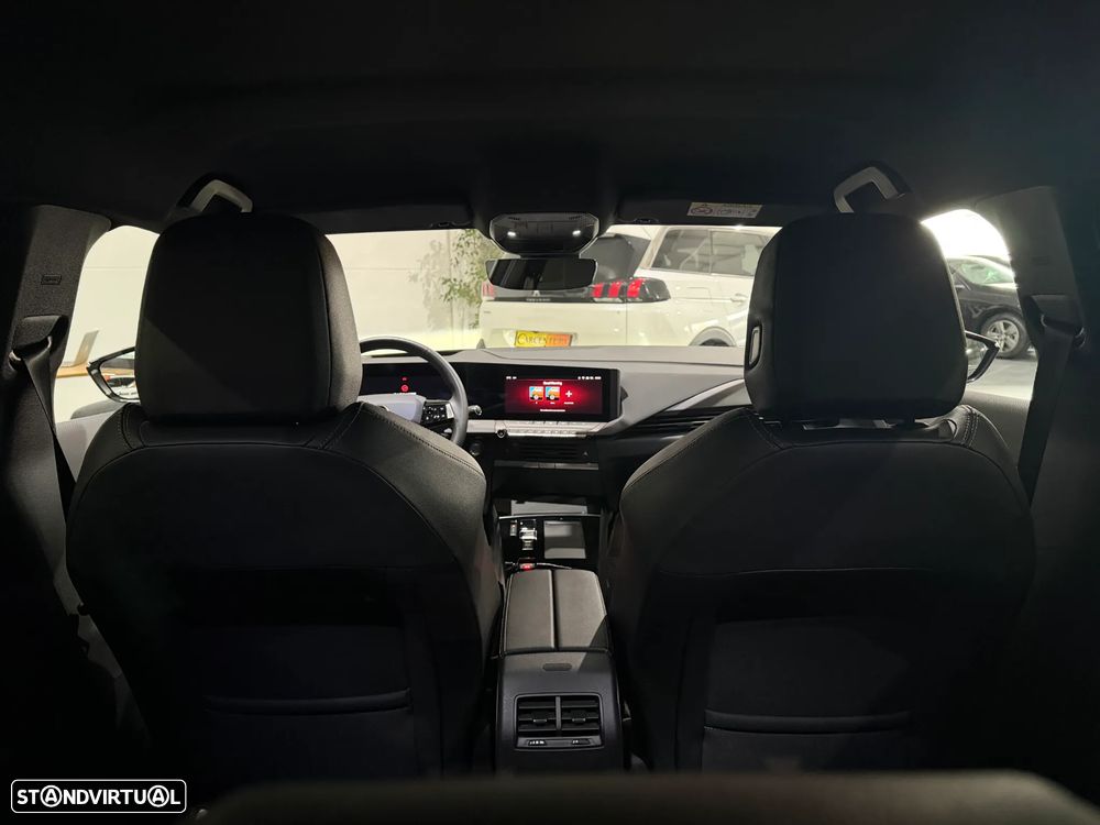 Opel Astra 1.5 D GS Aut. - 4