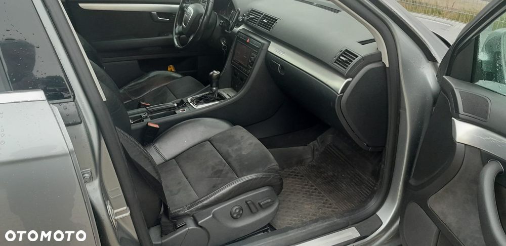 Audi A4 Avant 2.0 TDI Quattro - 11