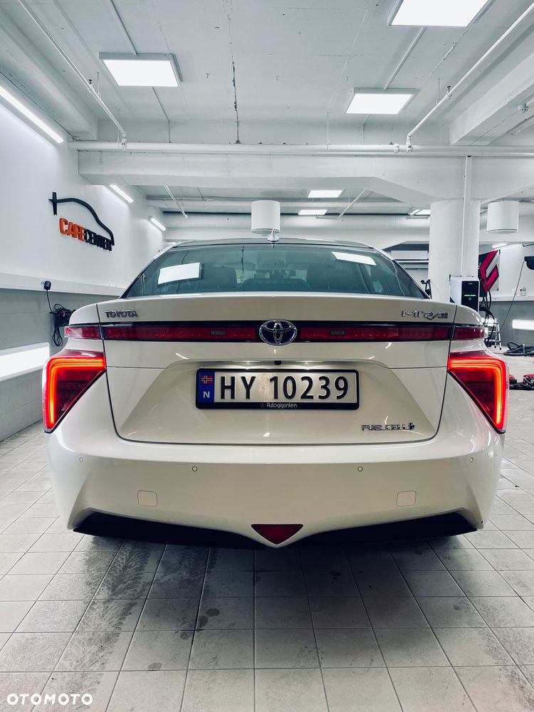 Toyota Mirai Standard - 6