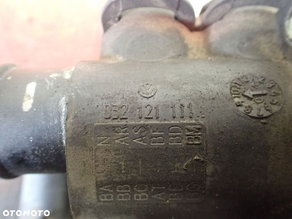 OBUDOWA TERMOSTATU VOLKSWAGEN GOLF V 032121111BM   032121065G - 5