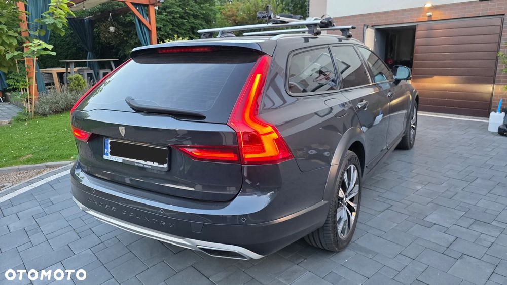 Volvo V90 Cross Country D4 AWD - 13