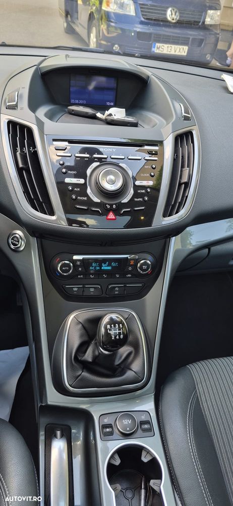 Ford C-Max - 11