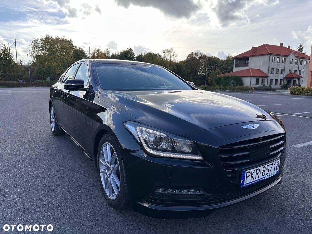 Hyundai Genesis 3.8 V6 GDI - 1
