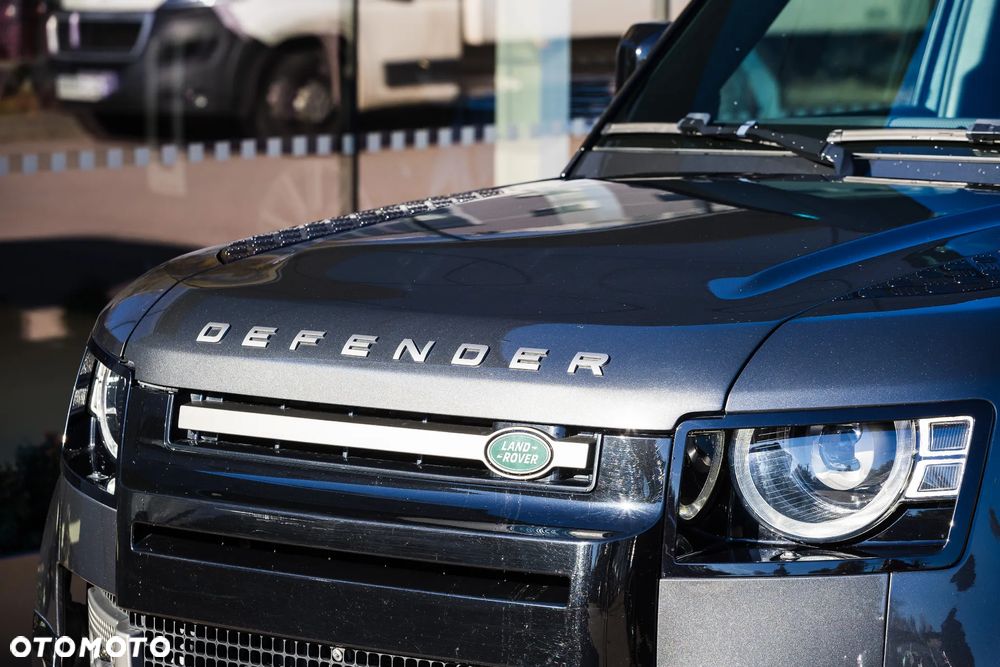 Land Rover Defender 110 D250 X-Dynamic HSE - 5